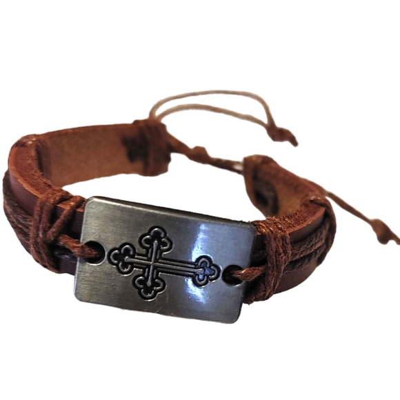 Men's Cross Bracelet Size OS - Picture 6 of 6